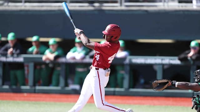 Alabama center fielder TJ McCants (44).